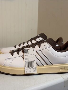 adidas Men’s Grand Court 2.0 Sneakers - White & Brown NWT NO Box!!